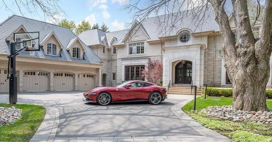Live in Richmond Hill