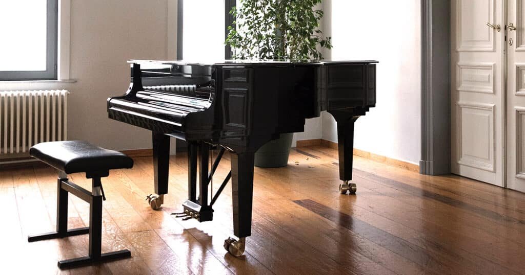 Moving a 600 pounds Steinway Piano