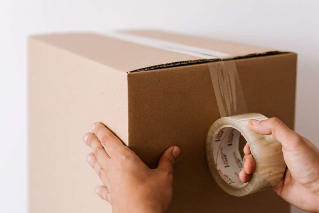 White Tape-Free Moving Box